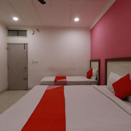 Hotel Abhimani Inn 벵갈루루 외부 사진
