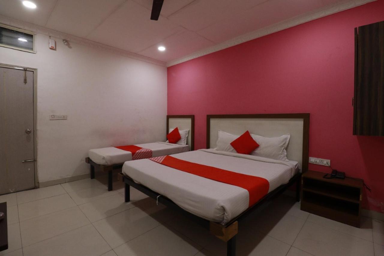 Hotel Abhimani Inn 벵갈루루 외부 사진